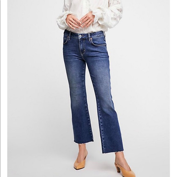 Free People Rita raw edge flare crop - Picture 1 of 2